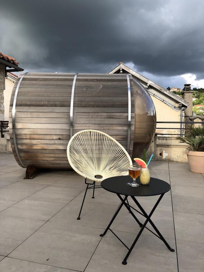 Appart'Hotel Les Fleurines By Urban Style Villefranche-de-Rouergue Esterno foto