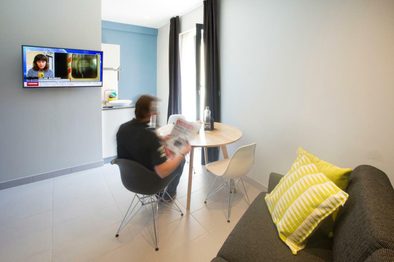 Appart'Hotel Les Fleurines By Urban Style Villefranche-de-Rouergue Esterno foto